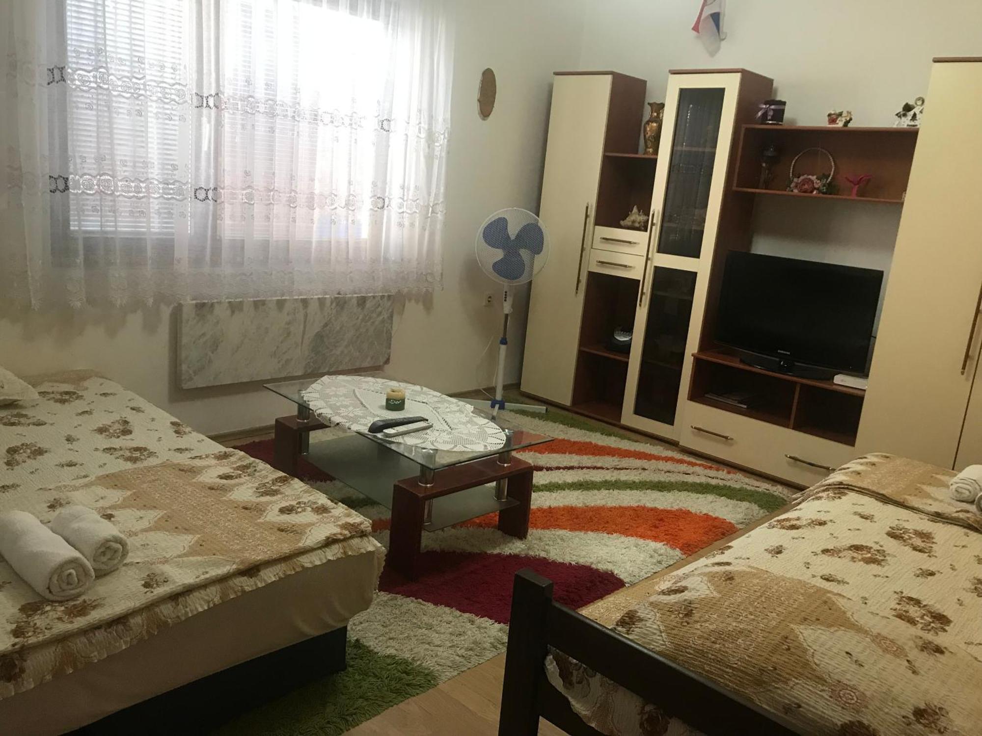 Nis Apartman Экстерьер фото
